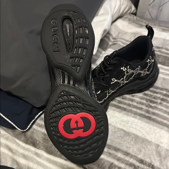 Stylish Black Sneakers with Silver Accents - Picture 3 of 5